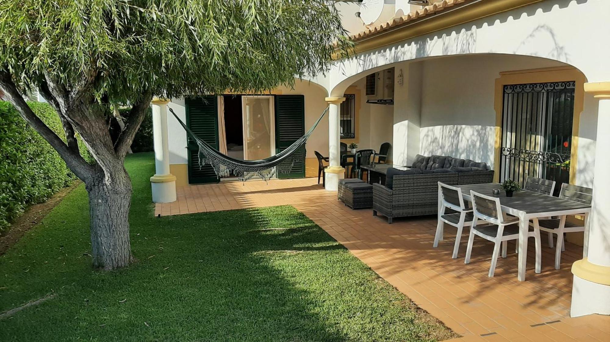 Villa White Sands - Private Oasis, Heated Pool, Beaches & Strip Nearby Албуфейра Экстерьер фото